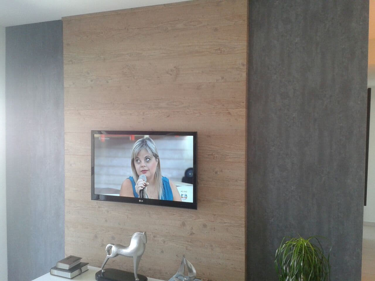 Sala decorada com cortinas e estofados pela Portal Decor Morumbi